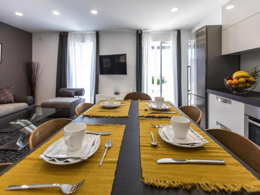 Bleu Villa - Three Bedroom Villa With Balcony And City View Ragusa Esterno foto