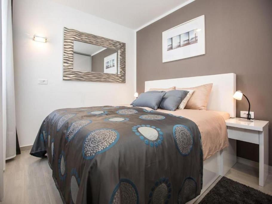 Bleu Villa - Three Bedroom Villa With Balcony And City View Ragusa Esterno foto
